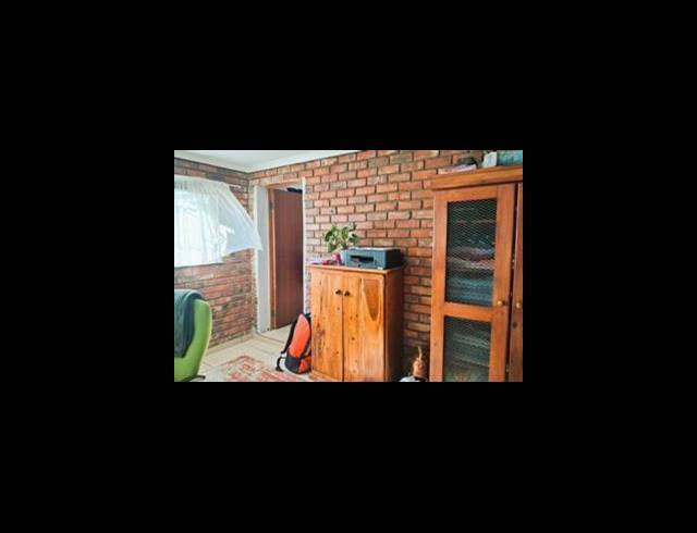3 BEDROOM FREEHOLD FOR SALE IN KEMPTON PARK EXT 2